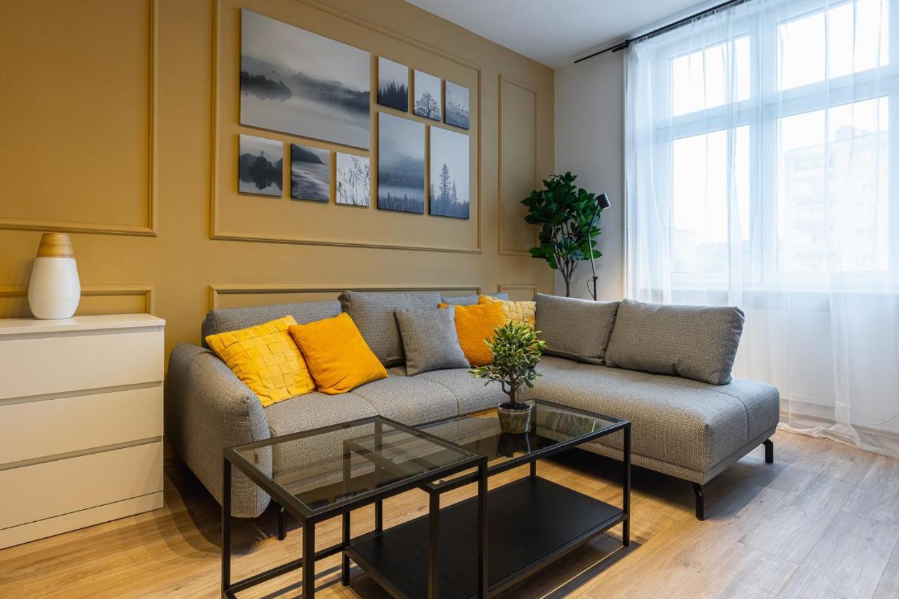 Stylish 1 Bedroom Apartment Near Hannovamarkt เวียนนา ภายนอก รูปภาพ