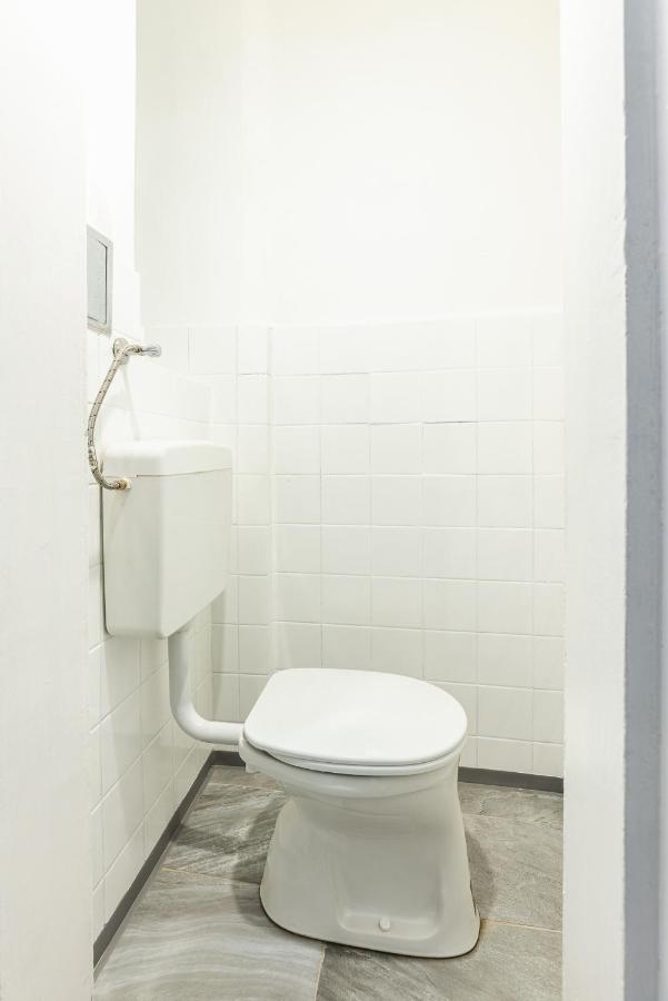 Stylish 1 Bedroom Apartment Near Hannovamarkt เวียนนา ภายนอก รูปภาพ
